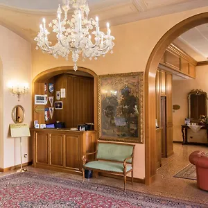 Phi Dei Medaglioni Correggio